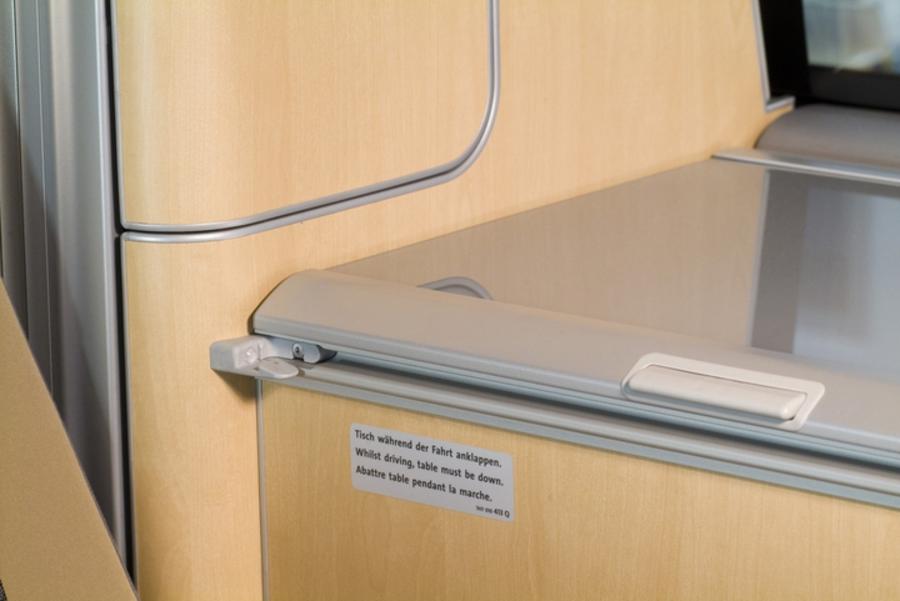 VW T5 Camper Image 6